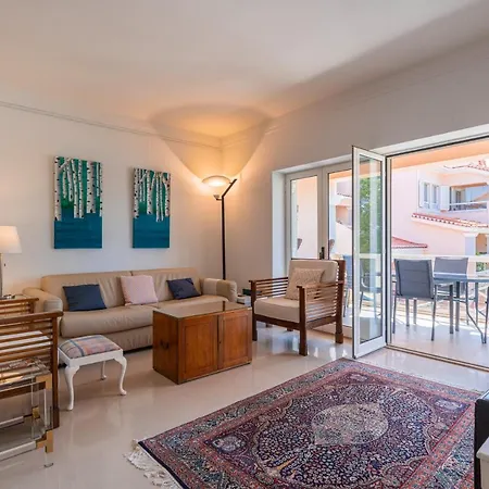 Apartment 119 - Luxurious Two Bedroom Colina Park